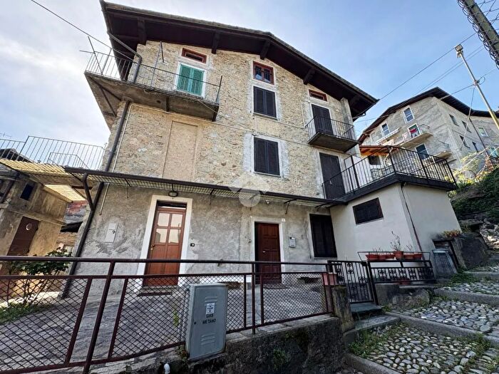 Casa trilocale in vendita in Via Sant Anna, Sondrio