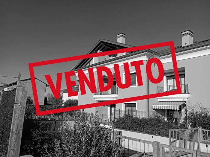 Appartamento trilocale in vendita in Via Cecilia Deganutti, Mortegliano