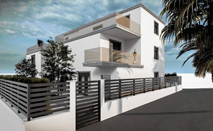 Appartamento trilocale in vendita in Via Roma, San Bartolomeo Al Mare