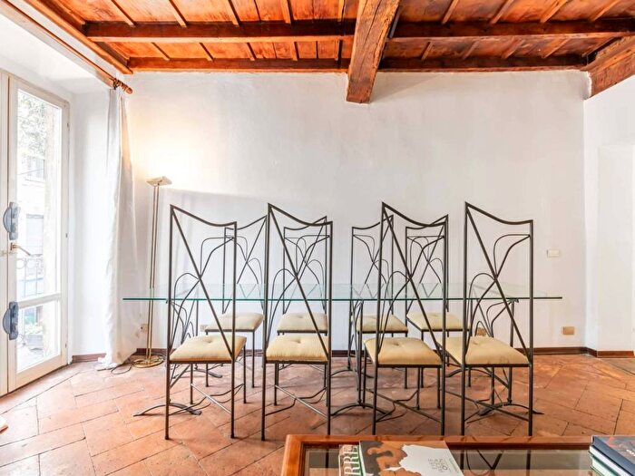 Appartamento trilocale in affitto in Corso di Porta Romana, Quadronno Crocetta, Milano