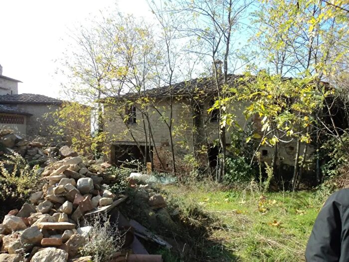 Casa con 13 locali in vendita in Tavarnelle, Barberino Tavarnelle