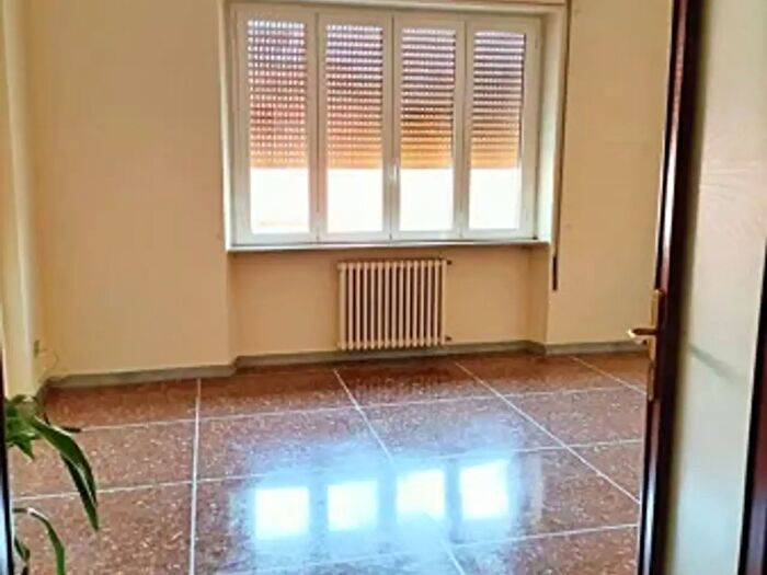 Appartamento con 5 locali in vendita in Frosinone