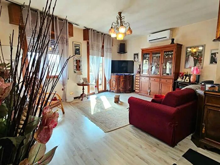 Appartamento quadrilocale in vendita in Via Roma, Selargius