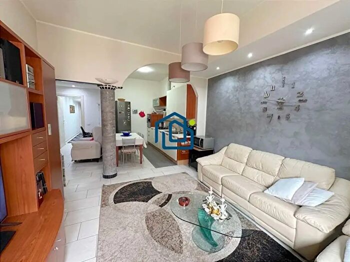 Appartamento trilocale in vendita in Via Giacomo Leopardi, Cuggiono