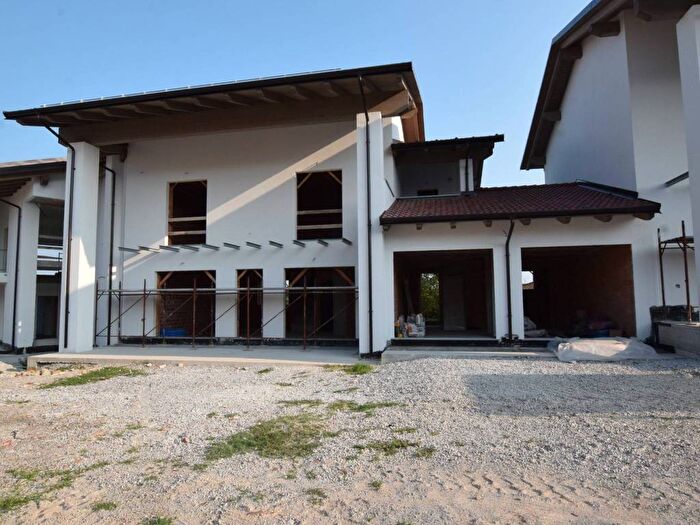 Casa con 5 locali in affitto in Strada di Roracco, Roracco, Villanova Mondovì