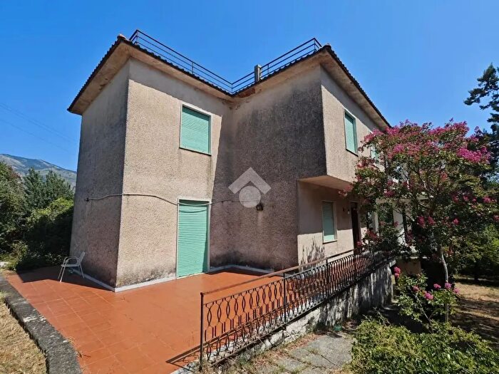 Casa con 6 locali in vendita in Via V Zangrilli, Spigno Saturnia