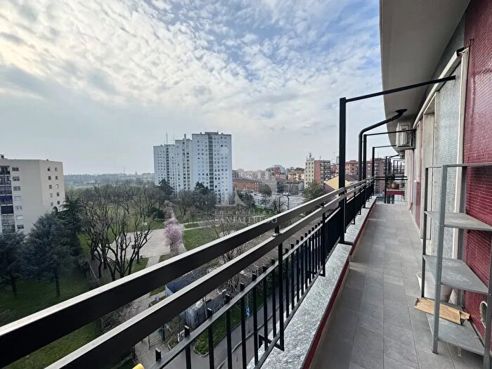 Appartamento bilocale in affitto in Via San Dionigi, Milano