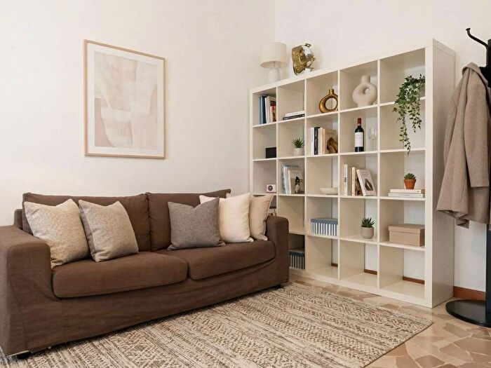 Appartamento bilocale in affitto in viale Montello, Arena, Milano