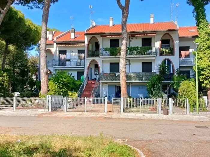 Casa con 5 locali in vendita in Cervia