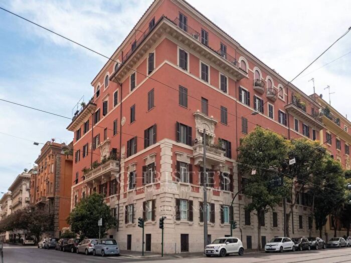 Appartamento con 6 locali in affitto in Via Emanuele Gianturco, Flaminio, Roma