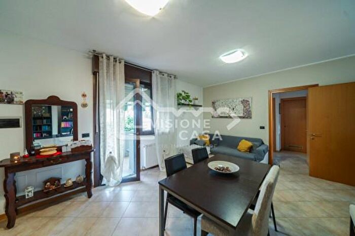 Appartamento trilocale in vendita in Via Amos Zanibelli, Reggio Emilia