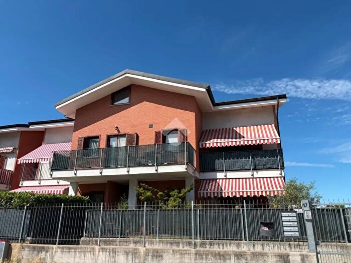 Appartamento quadrilocale in vendita in Via Brignole, Santena