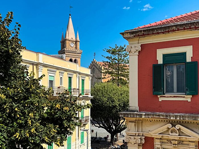 Appartamento quadrilocale in vendita in Via Cicerone, Messina