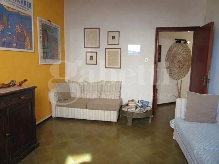 Appartamento con 5 locali in vendita in Gavorrano