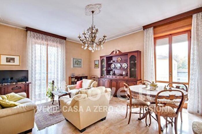 Appartamento trilocale in vendita in Via Ernesto Pasquali, Piacenza