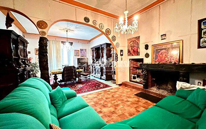 Appartamento con 5 locali in vendita in Pavullo Nel Frignano