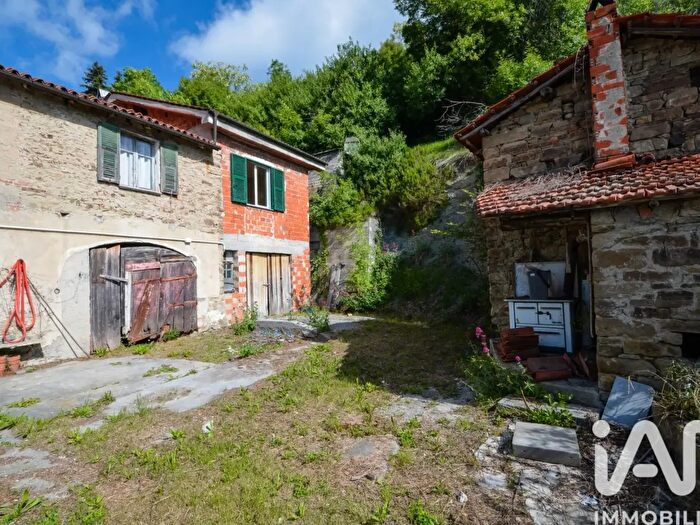 Casa con 6 locali in vendita in Strada Carretto, Cairo Montenotte