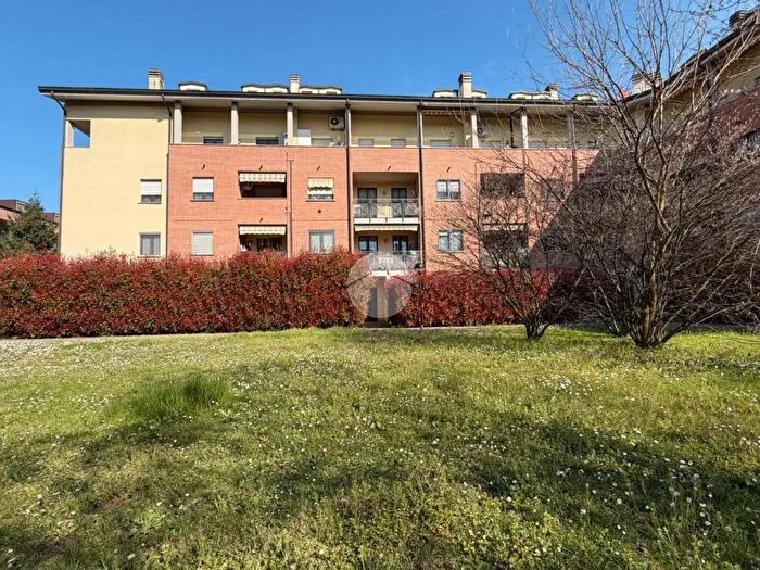 Appartamento trilocale in vendita in Via Falcone E Borsellino, Pessano Con Bornago