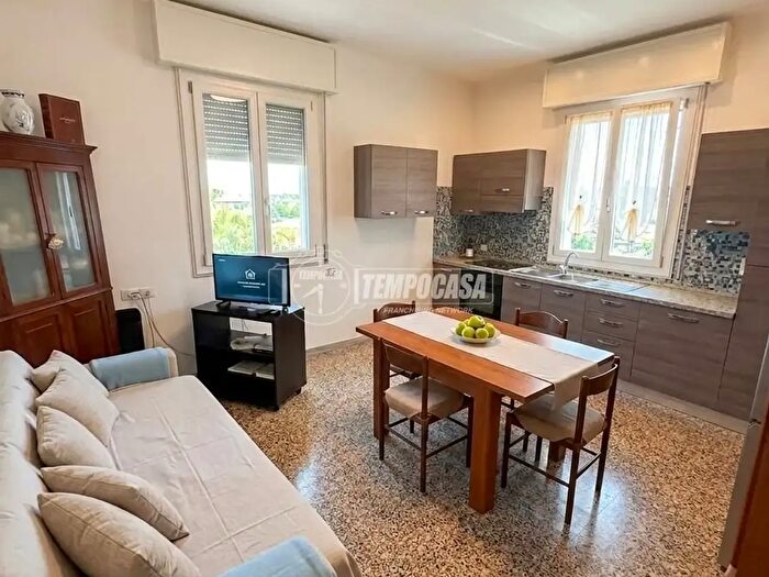 Appartamento trilocale in vendita in Viale Cappuccini, Imola