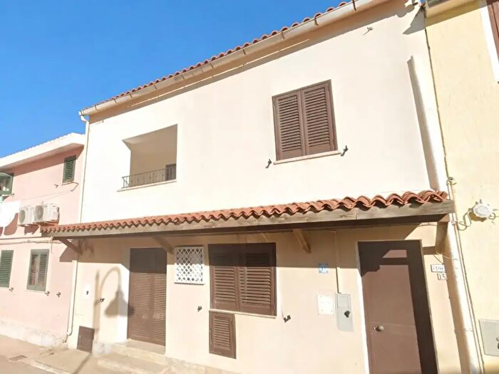 Appartamento trilocale in vendita in Via Giovanni da Verrazzano N, Golfo Aranci