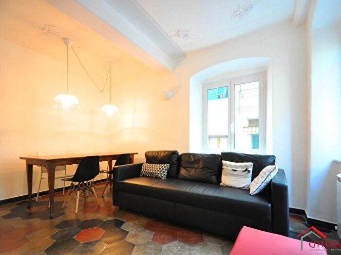 Appartamento trilocale in affitto in Via Vado, Sestri Ponente, Genova