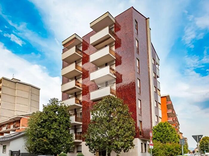 Appartamento trilocale in vendita in Via Castagnevizza, Collegno