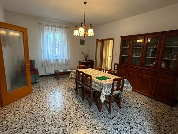Casa con 7 locali in vendita in Via Ventiquattro Maggio, Bagnaria Arsa