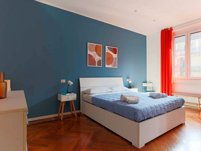 Appartamento trilocale in affitto in Via Ponte Seveso, Centrale, Milano