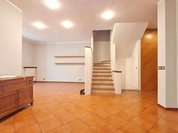 Casa trilocale in vendita in Correggio