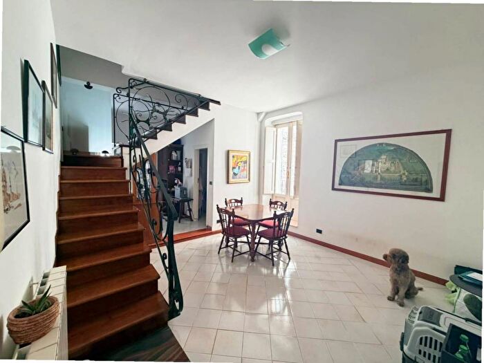 Casa trilocale in affitto in Via Fontana, Centro, Gioia del Colle