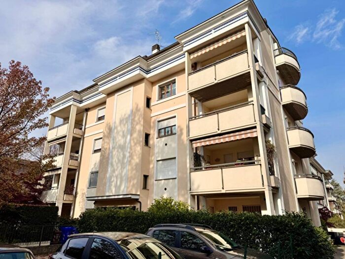 Casa trilocale in affitto in Via Giuseppe Micheli, San Leonardo, Parma