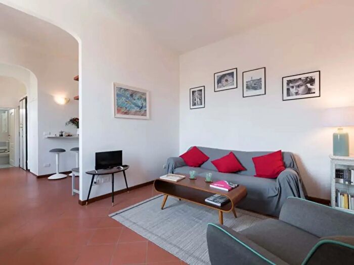 Appartamento monolocale in affitto in Borgo Ognissanti, Firenze