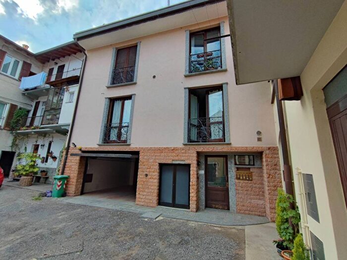 Case in Vendita e in Affitto - 3