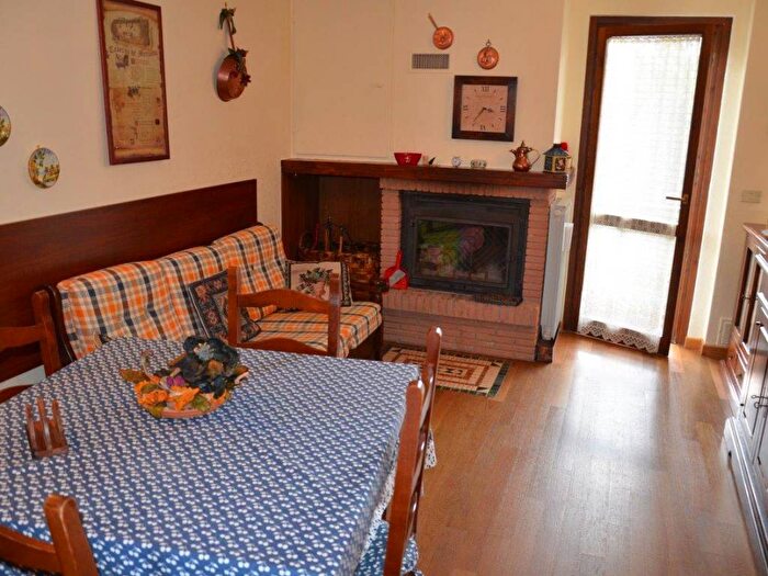 Appartamento trilocale in affitto in Strada Statale del Parco Regionale SirenteVelino, Centro, Ovindoli