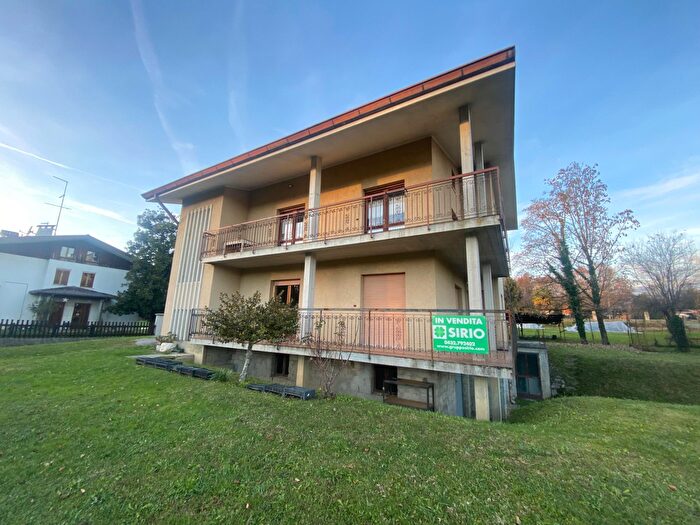 Appartamento con 5 locali in vendita in Via della Ferrovia, Tricesimo