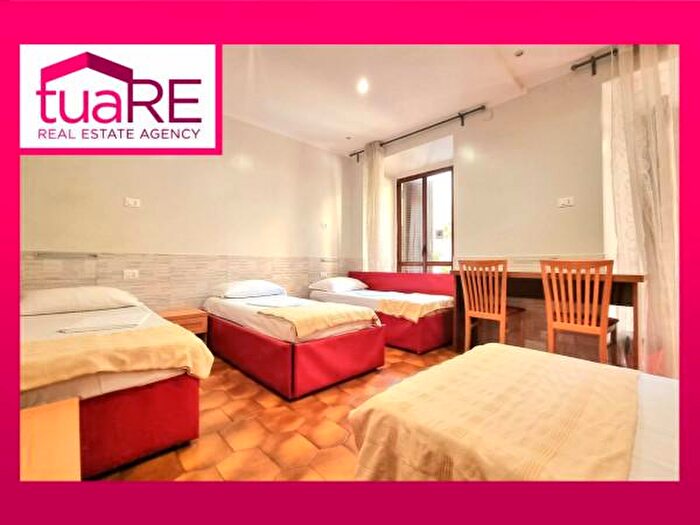 Appartamento con 5 locali in vendita in Via Gaeta, Roma