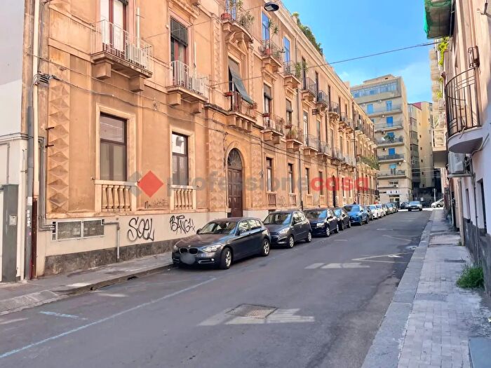 Appartamento bilocale in vendita in Via Francesco Riso, Catania