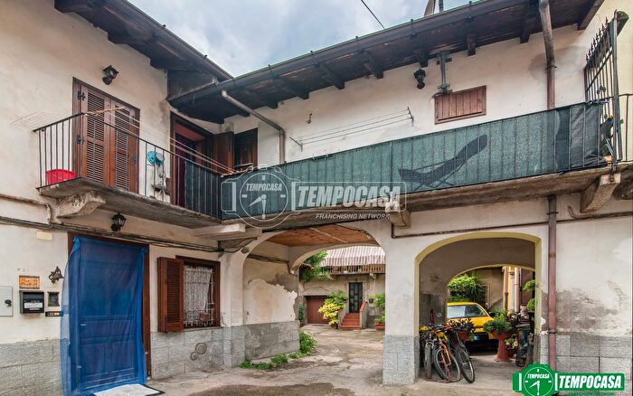 Appartamento trilocale in vendita in Via C Cavour, San Giorgio Su Legnano