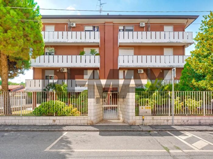 Appartamento bilocale in vendita in Via Enrico Toti, Busto Arsizio