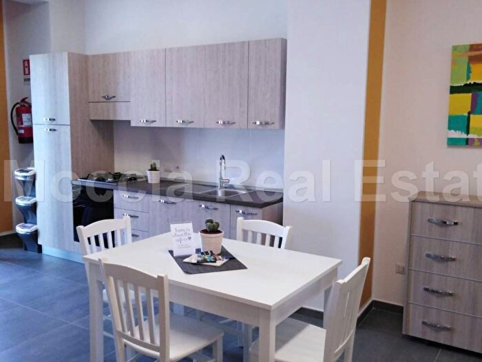 Appartamento monolocale in affitto in Viale Giulio Douhet, Reggia di Caserta, Caserta