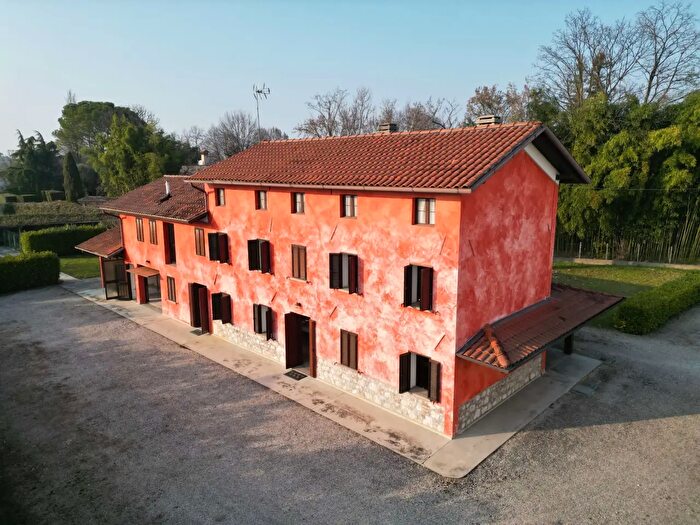Casa con 6 locali in vendita in Brugnera