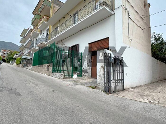 Appartamento trilocale in affitto in Viale risorgimento, Centro, Ottaviano