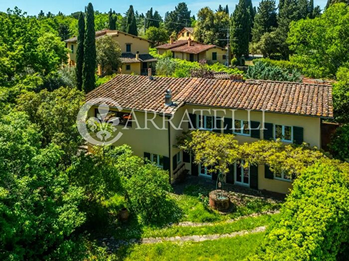 Casa con 6 locali in vendita in Via Montebeni, Fiesole
