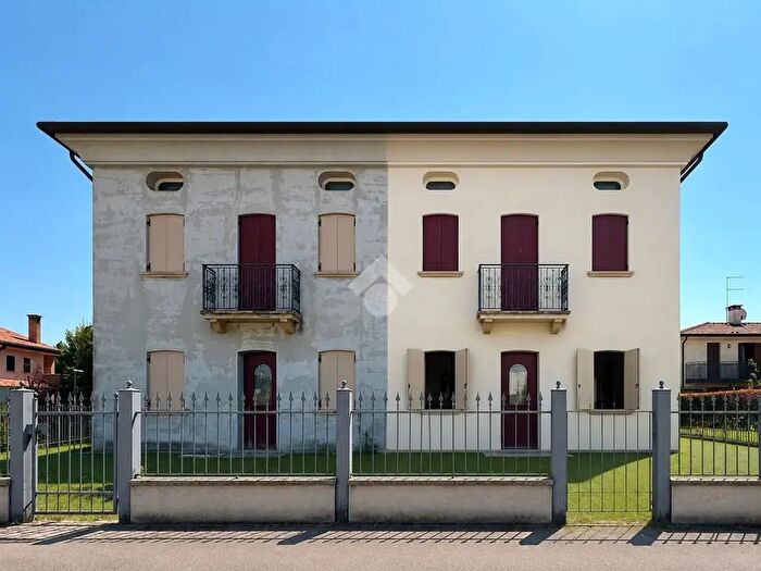 Casa con 5 locali in vendita in Vicolo Masetto, Povegliano