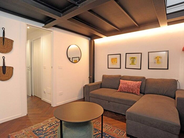 Appartamento trilocale in affitto in Viale di Porta Vercellina, San Vittore, Milano