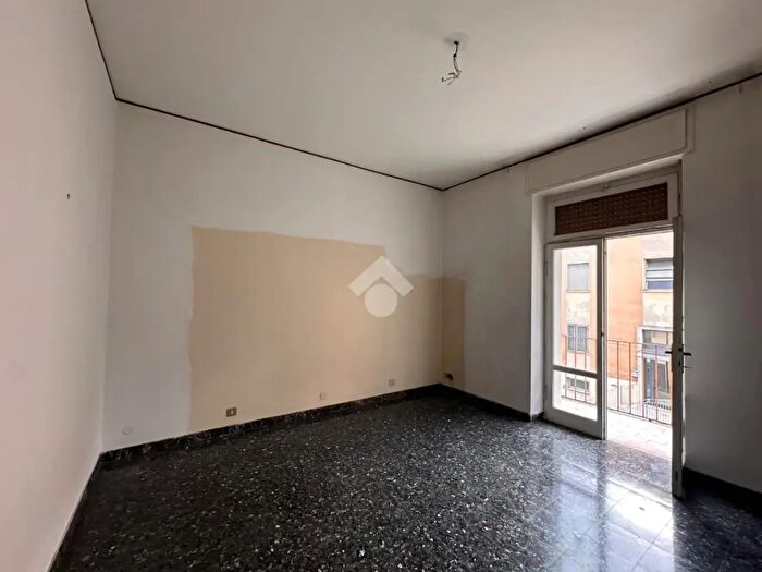 Appartamento trilocale in vendita in Via Antonio Marzagaia, Verona