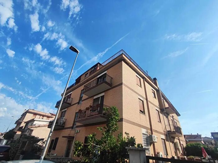 Appartamento quadrilocale in vendita in Via Vincenzo Gioberti, Guidonia Montecelio