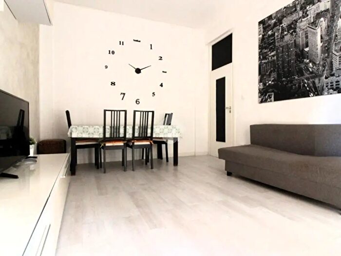 Appartamento con 5 locali in vendita in Viale Renato Parisano, Rimini
