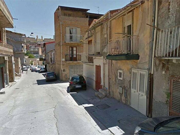 Appartamento monolocale in affitto in Via Tamburo, Favara