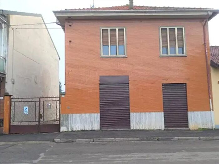 Casa con 6 locali in vendita in Via Gambolina, Vigevano